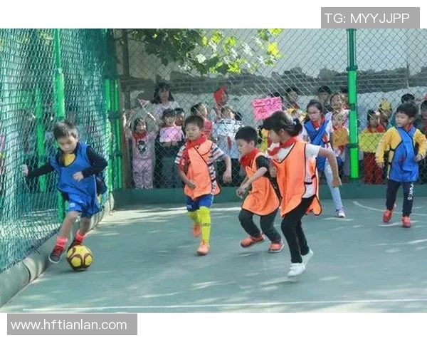 东边足球场的热血青春与梦想追逐之旅 东边足球场的热血青春与梦想追逐之旅