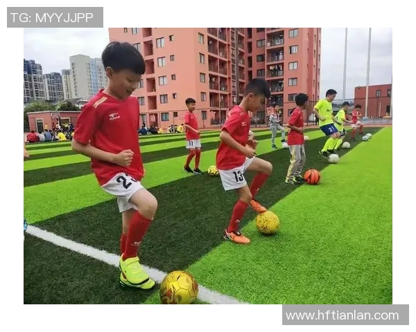 如何在家自制足球框提升孩子运动兴趣和技能